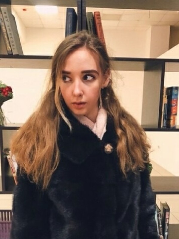 Пелагея привлекательная девушка из Дмитрова цена от 3500 руб